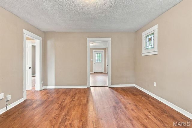 7809 elton, St Louis, MO 63123