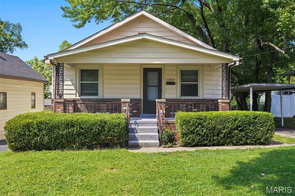 7809 elton, St Louis, MO 63123