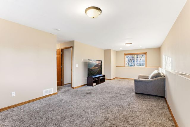 8346 Park Avenue NE, Otsego, MN 55330