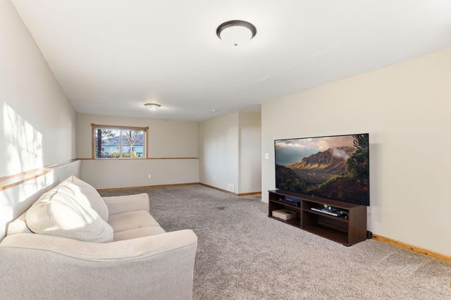 8346 Park Avenue NE, Otsego, MN 55330