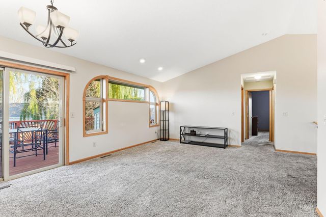 8346 Park Avenue NE, Otsego, MN 55330