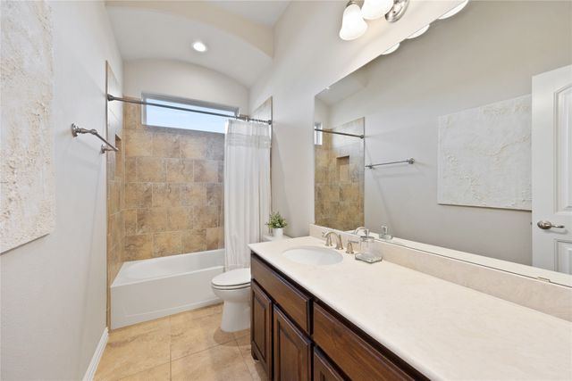 216 Equestrian Road, Hickory Creek, TX 75065
