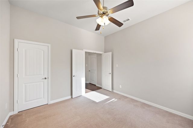 216 Equestrian Road, Hickory Creek, TX 75065