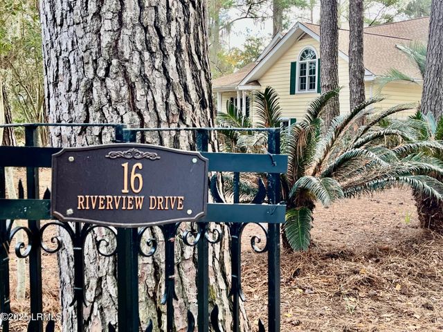 16 Riverview Drive, Beaufort, SC 29907