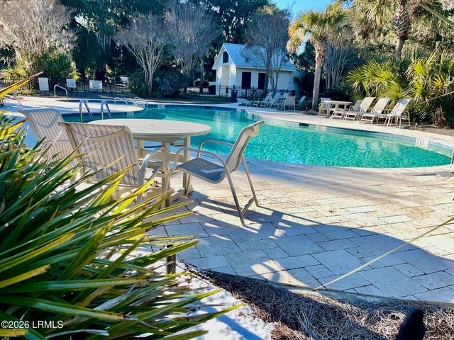 16 Riverview Drive, Beaufort, SC 29907