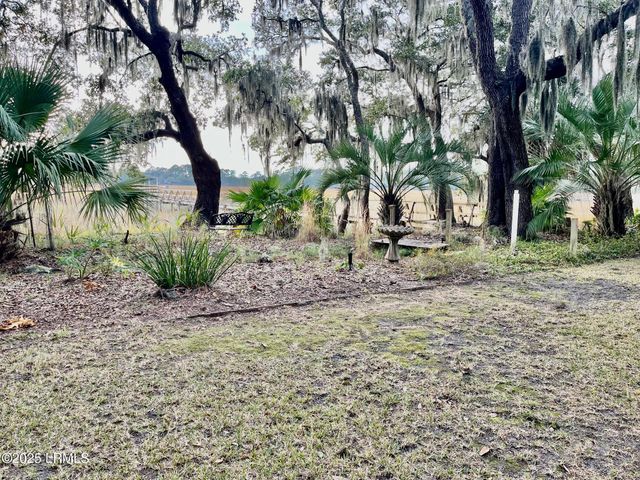 16 Riverview Drive, Beaufort, SC 29907