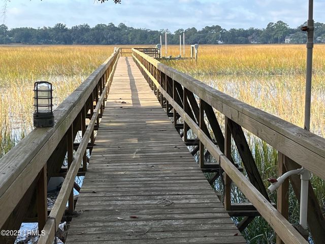 16 Riverview Drive, Beaufort, SC 29907