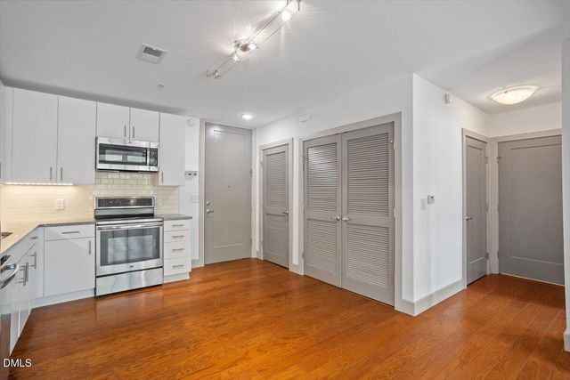 1300 Saint Marys Street 207, Raleigh, NC 27605