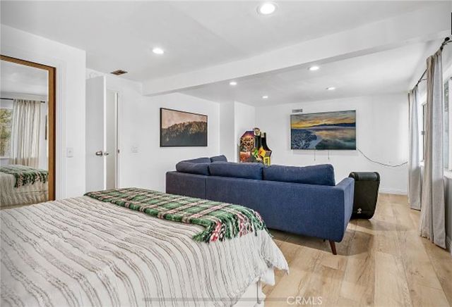 805 Cove Drive, Big Bear Lake, CA 92315