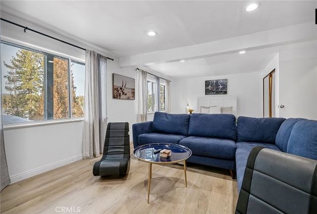 805 Cove Drive, Big Bear Lake, CA 92315