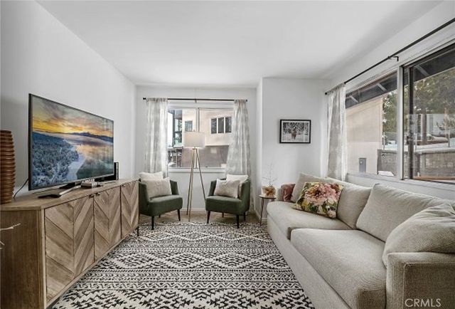 805 Cove Drive, Big Bear Lake, CA 92315