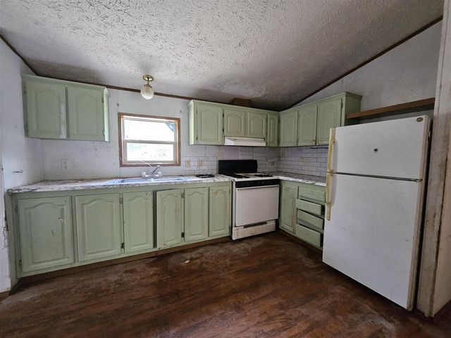 813 Mccourtie Street, Kalamazoo, MI 49008