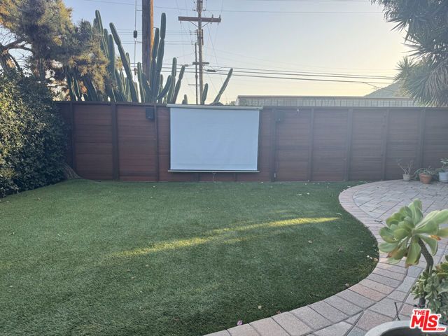 4001 Chevy Chase Drive, Los Angeles, CA 90039