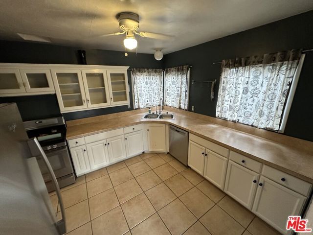 4001 Chevy Chase Drive, Los Angeles, CA 90039