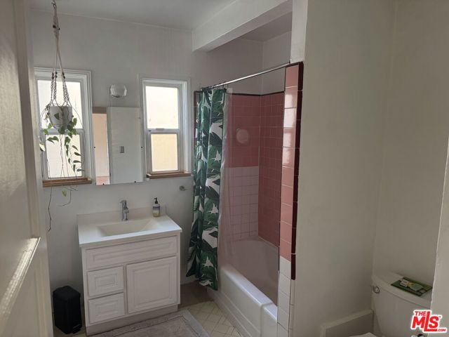 4001 Chevy Chase Drive, Los Angeles, CA 90039