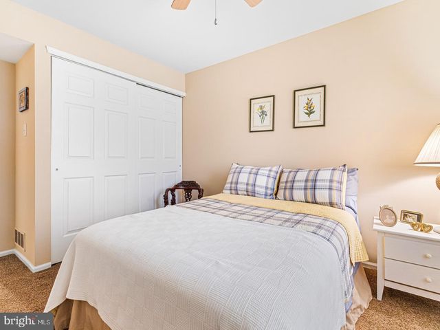 183 BASSWOOD CT, Warrington, PA 18976