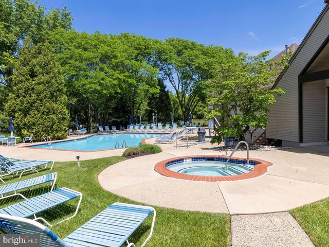 183 BASSWOOD CT, Warrington, PA 18976