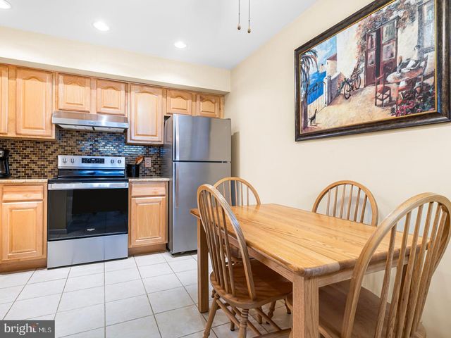 183 BASSWOOD CT, Warrington, PA 18976
