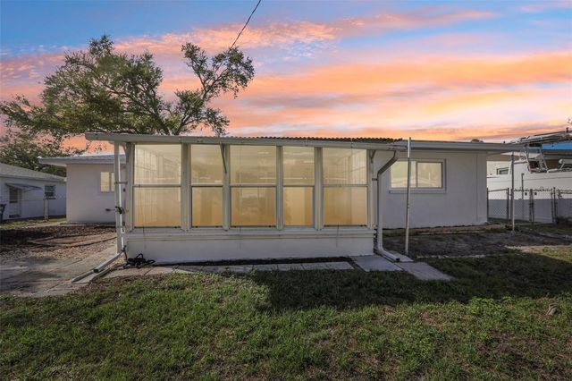 10569 LAKE VISTA DRIVE, Seminole, FL 33772