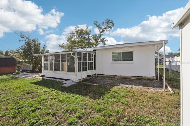 10569 LAKE VISTA DRIVE, Seminole, FL 33772