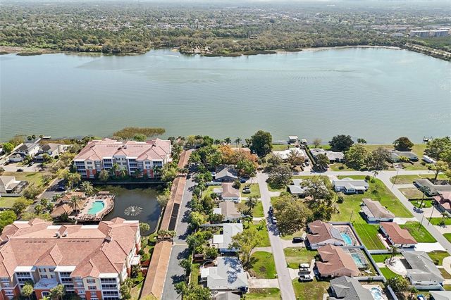 10569 LAKE VISTA DRIVE, Seminole, FL 33772