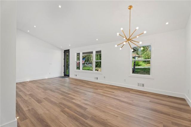 2746 Dale Creek Drive NW, Atlanta, GA 30318