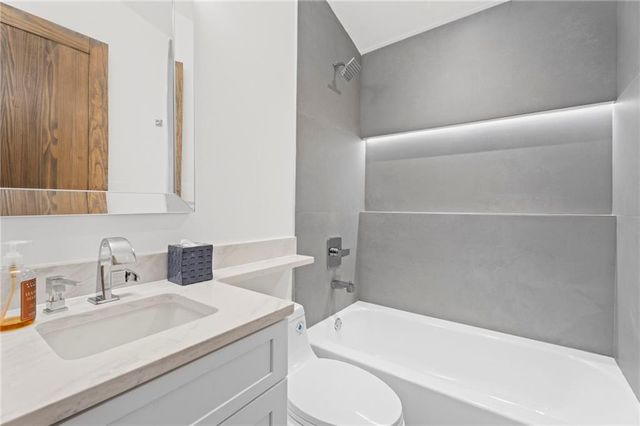 2746 Dale Creek Drive NW, Atlanta, GA 30318