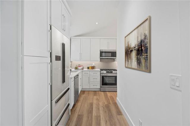 2746 Dale Creek Drive NW, Atlanta, GA 30318