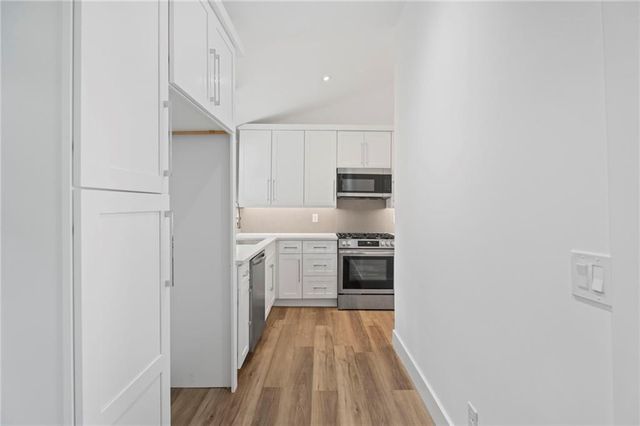 2746 Dale Creek Drive NW, Atlanta, GA 30318