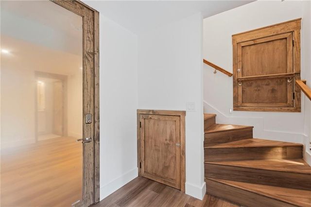 2746 Dale Creek Drive NW, Atlanta, GA 30318