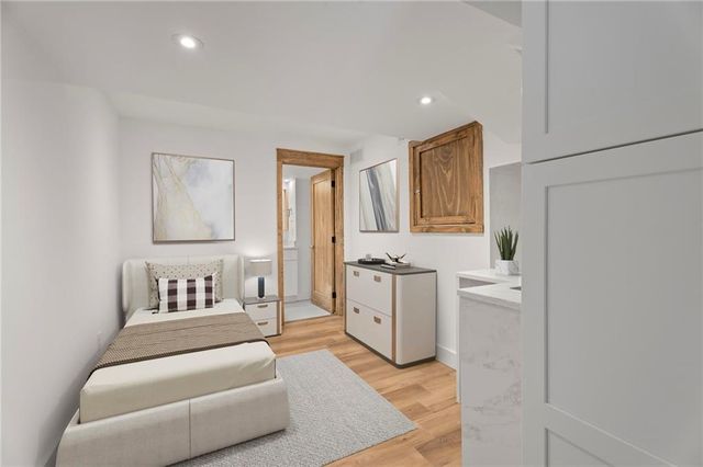 2746 Dale Creek Drive NW, Atlanta, GA 30318