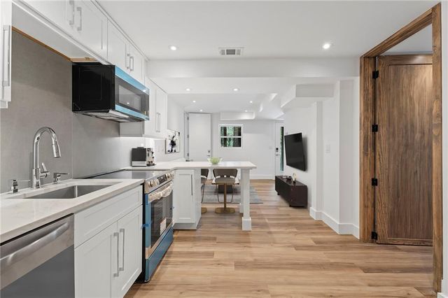 2746 Dale Creek Drive NW, Atlanta, GA 30318