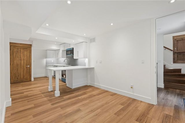 2746 Dale Creek Drive NW, Atlanta, GA 30318