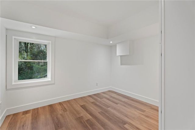 2746 Dale Creek Drive NW, Atlanta, GA 30318