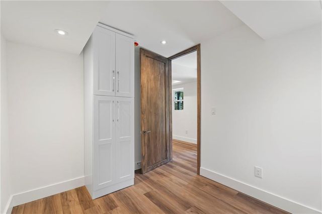 2746 Dale Creek Drive NW, Atlanta, GA 30318