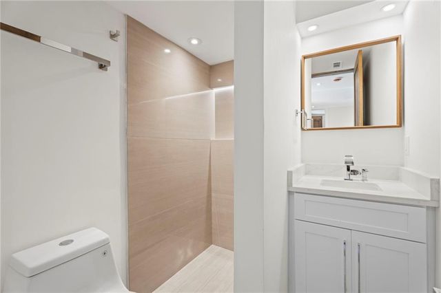 2746 Dale Creek Drive NW, Atlanta, GA 30318