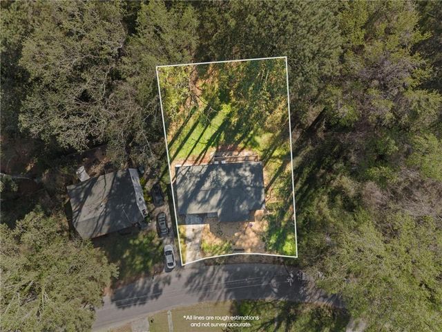 2746 Dale Creek Drive NW, Atlanta, GA 30318