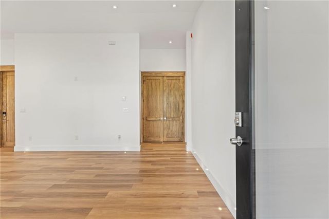 2746 Dale Creek Drive NW, Atlanta, GA 30318