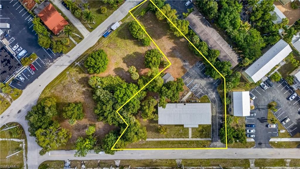 3145 Royalston AVE, FORT MYERS, FL 33916 — photo 2