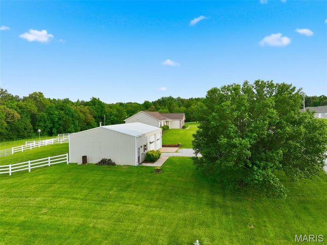 140 Brandi Lynn Drive, Foristell, MO 63348