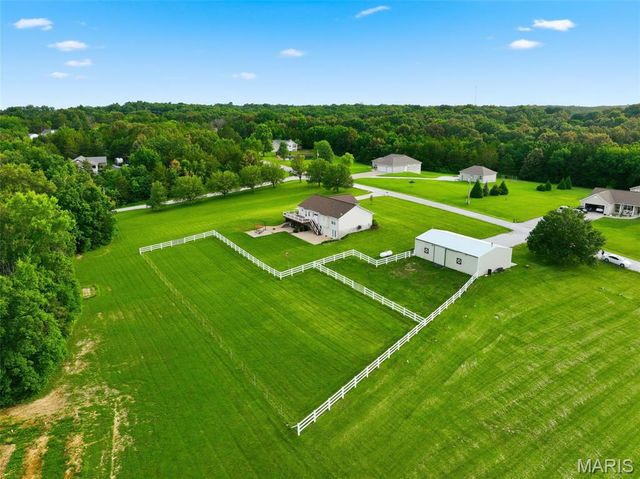 140 Brandi Lynn Drive, Foristell, MO 63348
