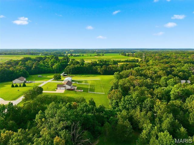 140 Brandi Lynn Drive, Foristell, MO 63348