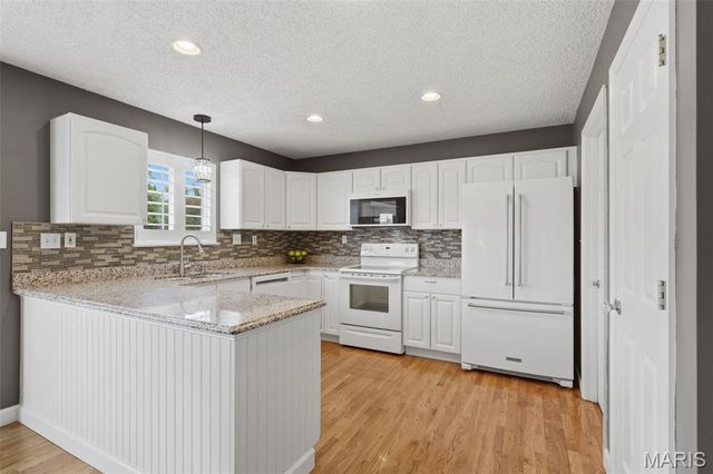 140 Brandi Lynn Drive, Foristell, MO 63348