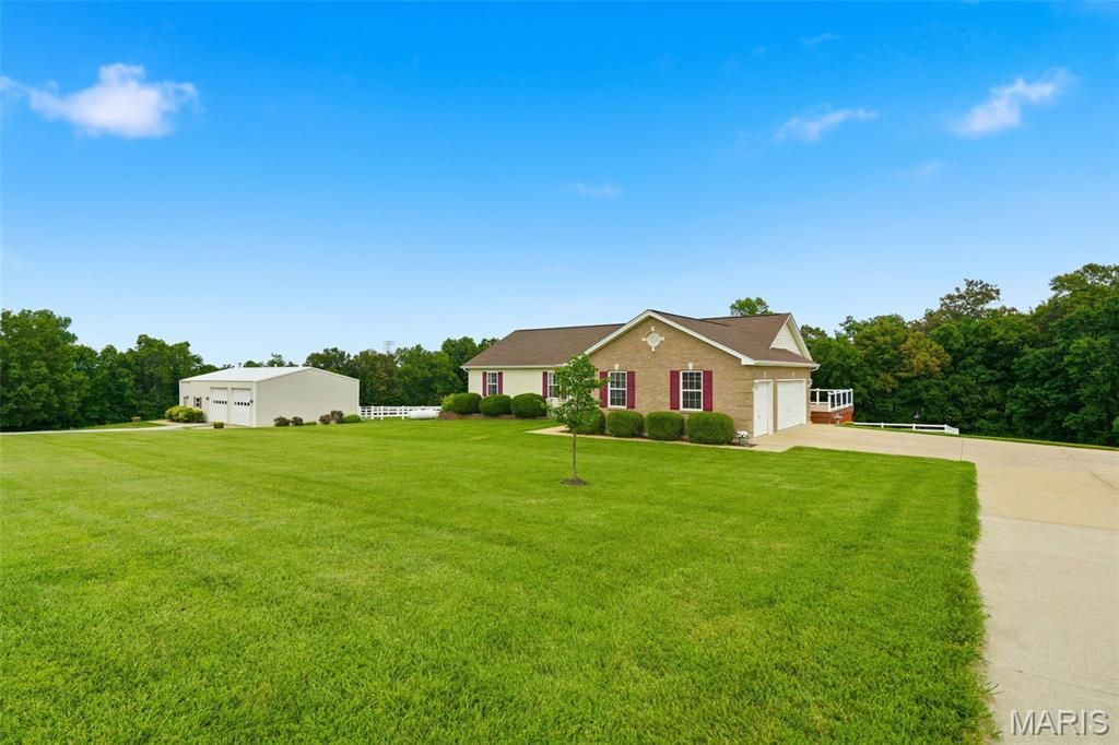 140 Brandi Lynn Drive, Foristell, MO 63348