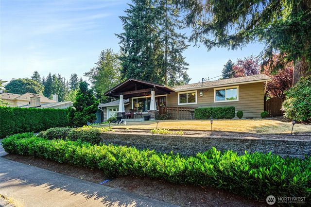 6525 154th Avenue NE, Redmond, WA 98052