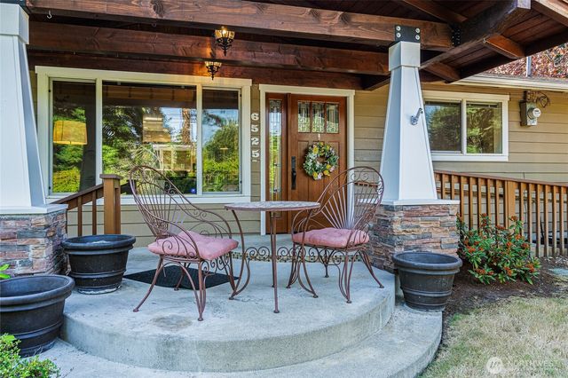 6525 154th Avenue NE, Redmond, WA 98052