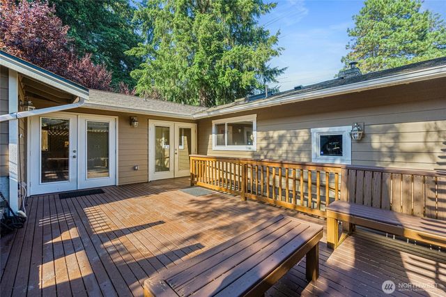 6525 154th Avenue NE, Redmond, WA 98052