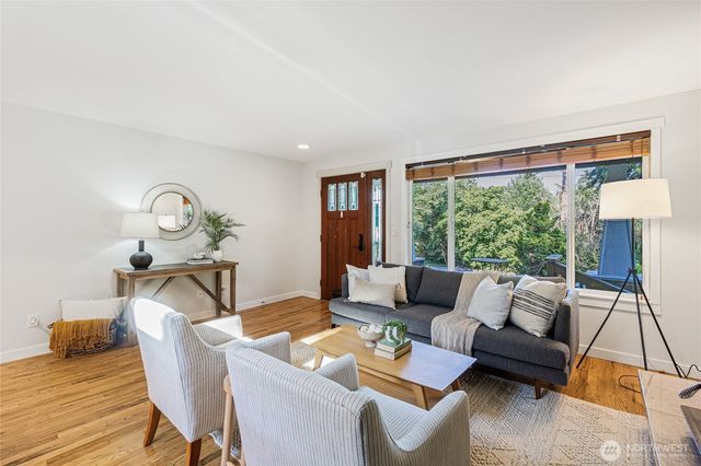 6525 154th Avenue NE, Redmond, WA 98052