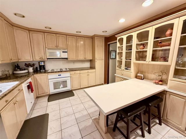 15 Trenton Road, Fishkill, NY 12524