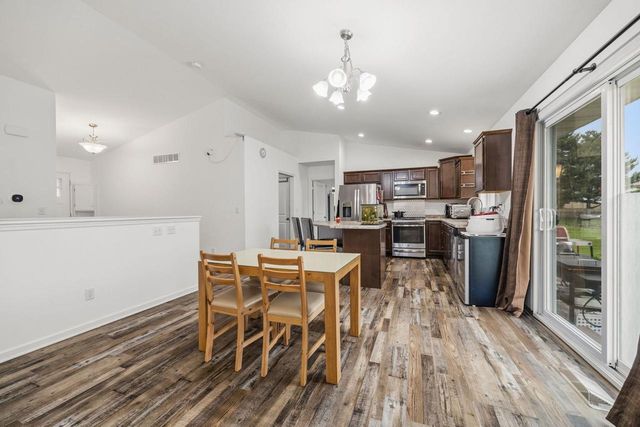 8 W Gailen Lane, Milton, WI 53563